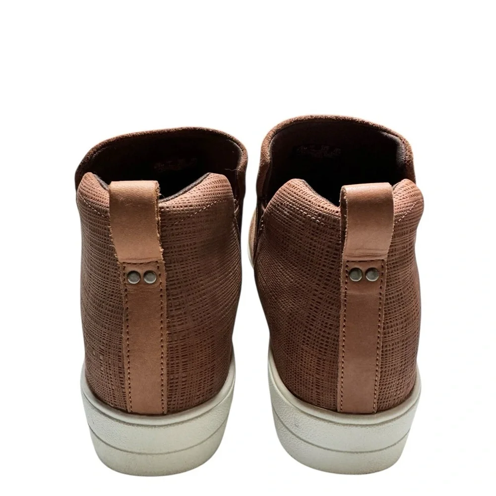 Ryka women’s Vera 2 tan brown leather wedge boot ankle sneaker 9.5